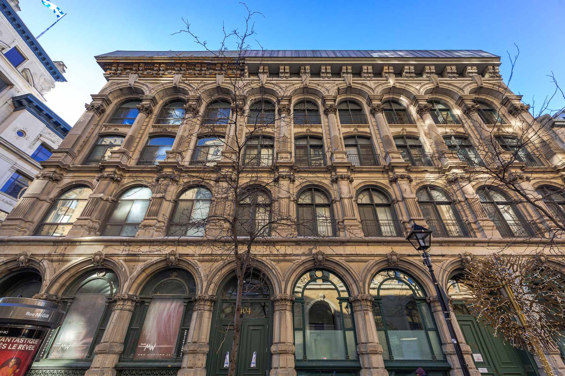 Le Gorini dining room